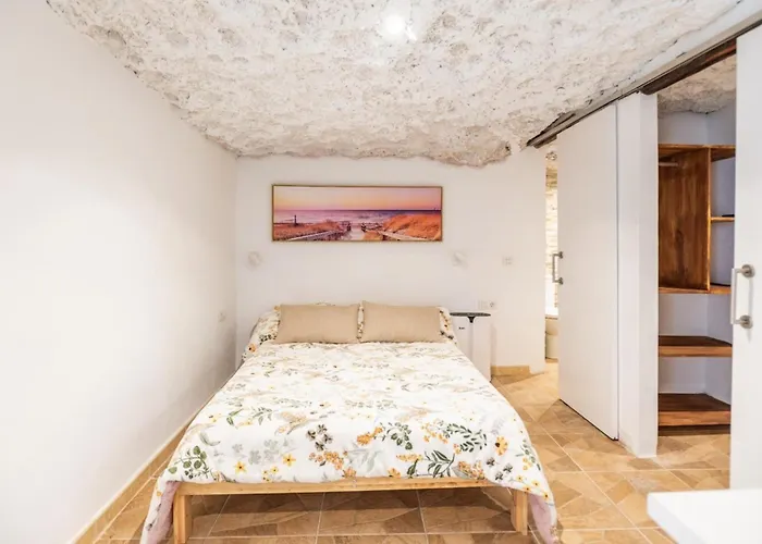 Cave Experience Semesterbostad *