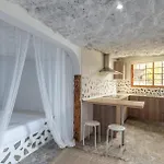 بيت للعطل Cave Experience Arico